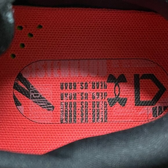 Under Armour Women's Baseball Cleats Size 8.5, New - Picture 7 of 12